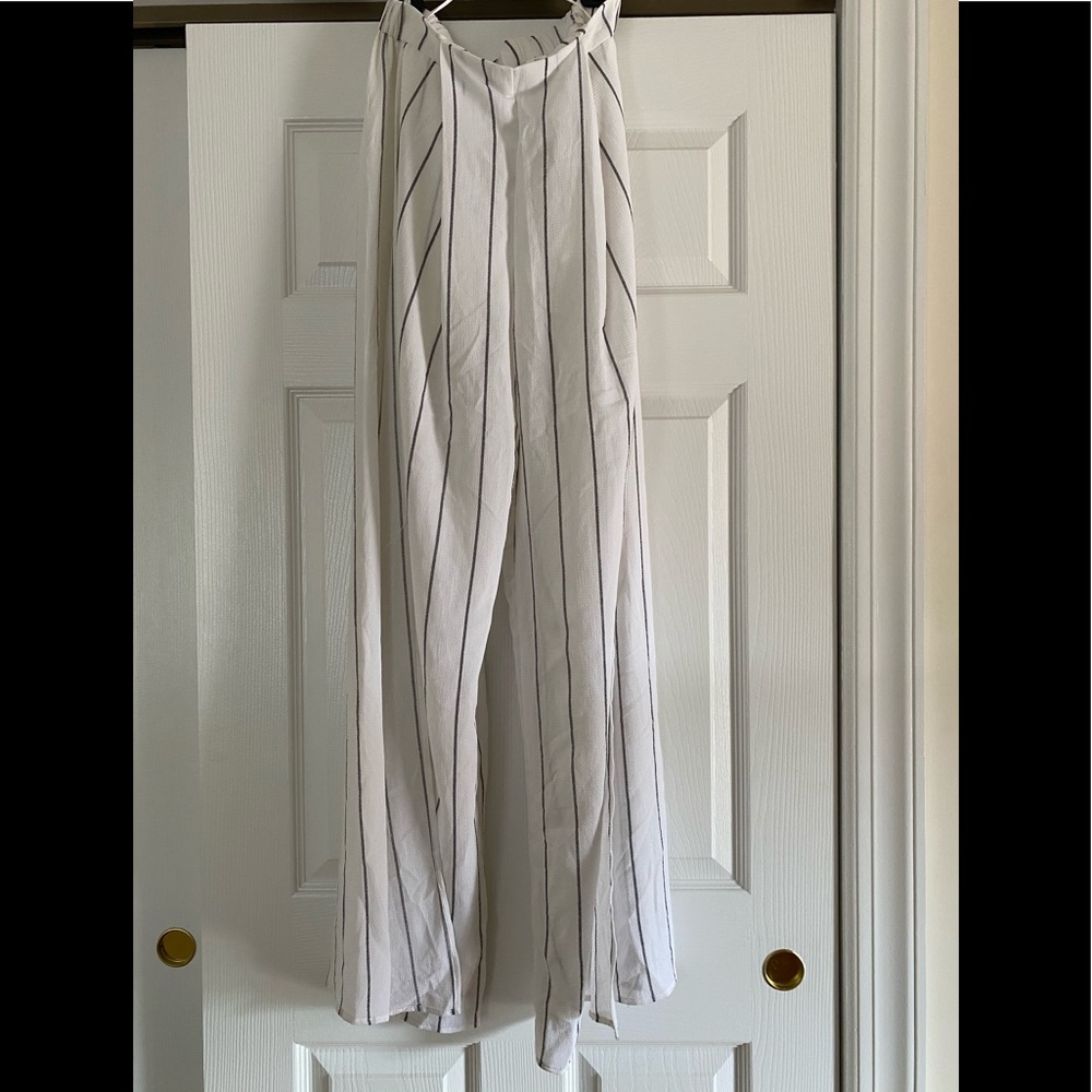 White wide leg pants